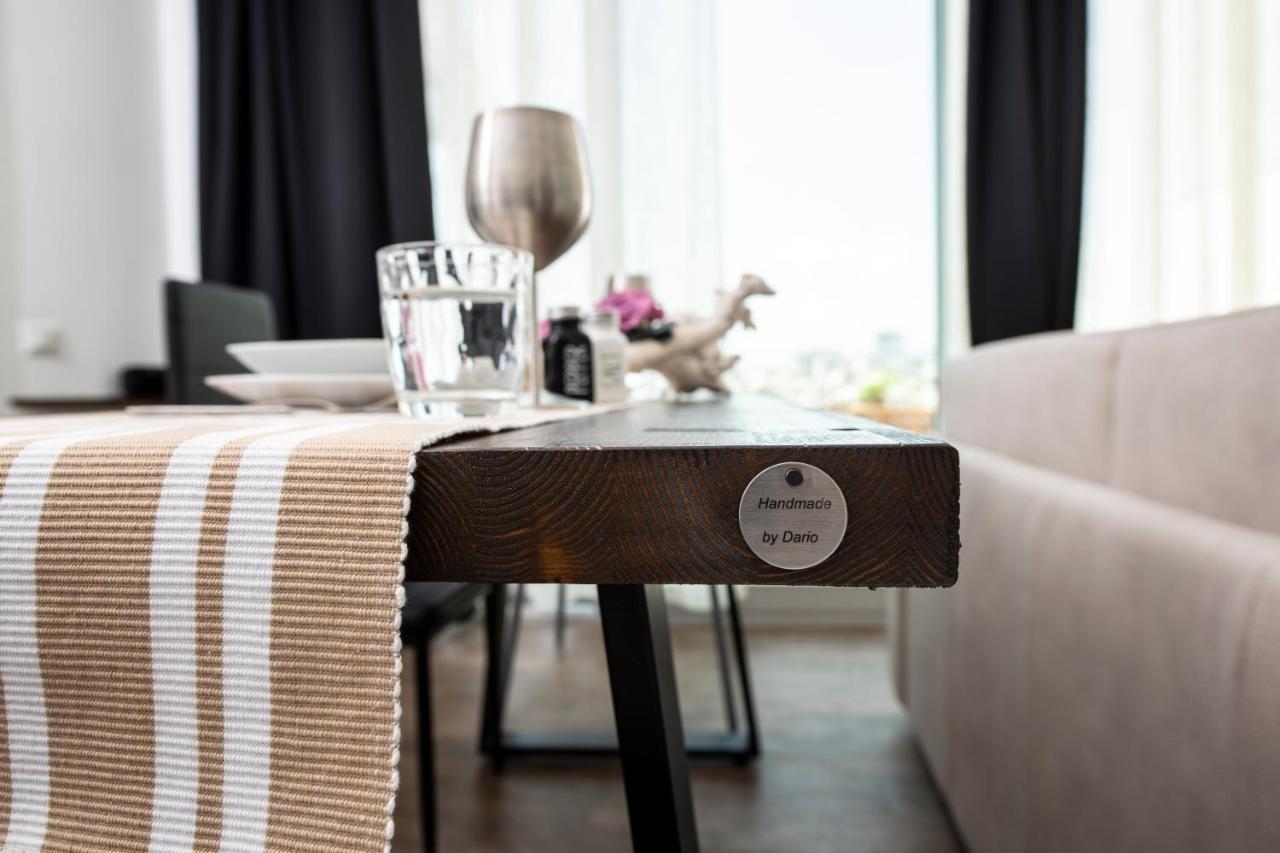 Attico Luxury Con Parcheggio E Terrazza Vista Mozzafiato Lägenhet Genua Exteriör bild