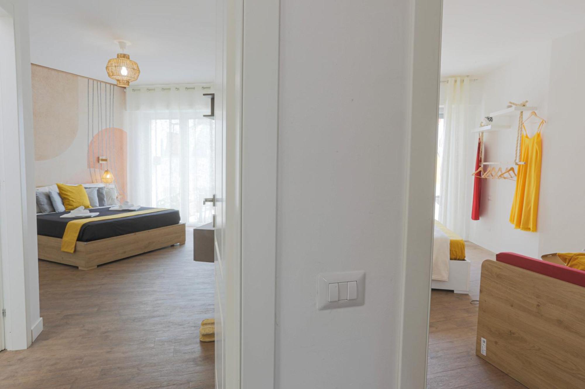 Attico Luxury Con Parcheggio E Terrazza Vista Mozzafiato Lägenhet Genua Rum bild