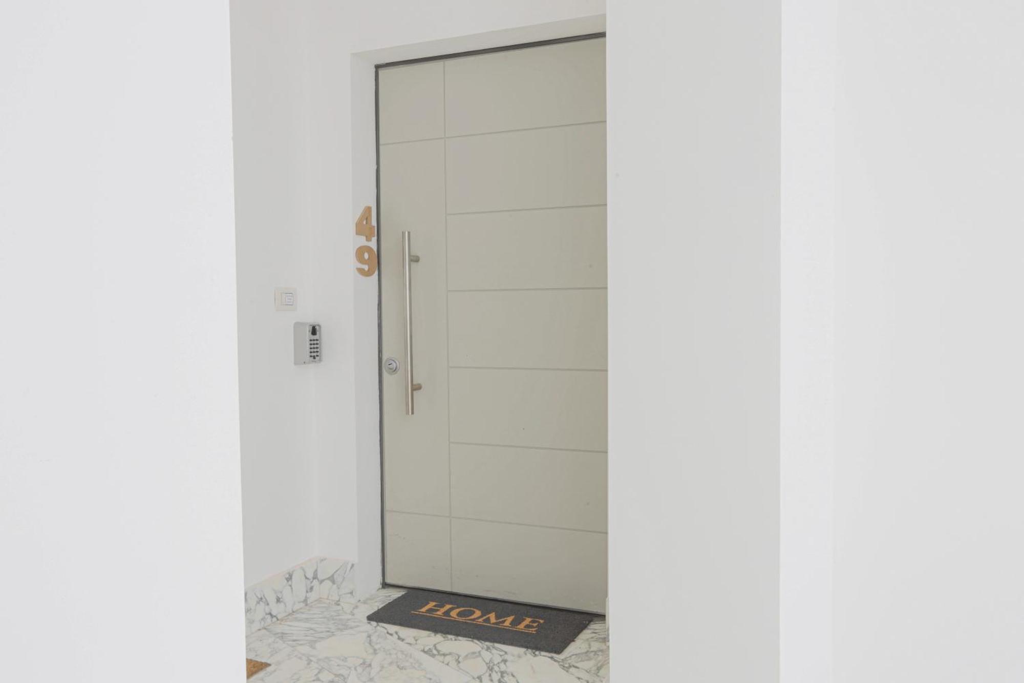 Attico Luxury Con Parcheggio E Terrazza Vista Mozzafiato Lägenhet Genua Rum bild