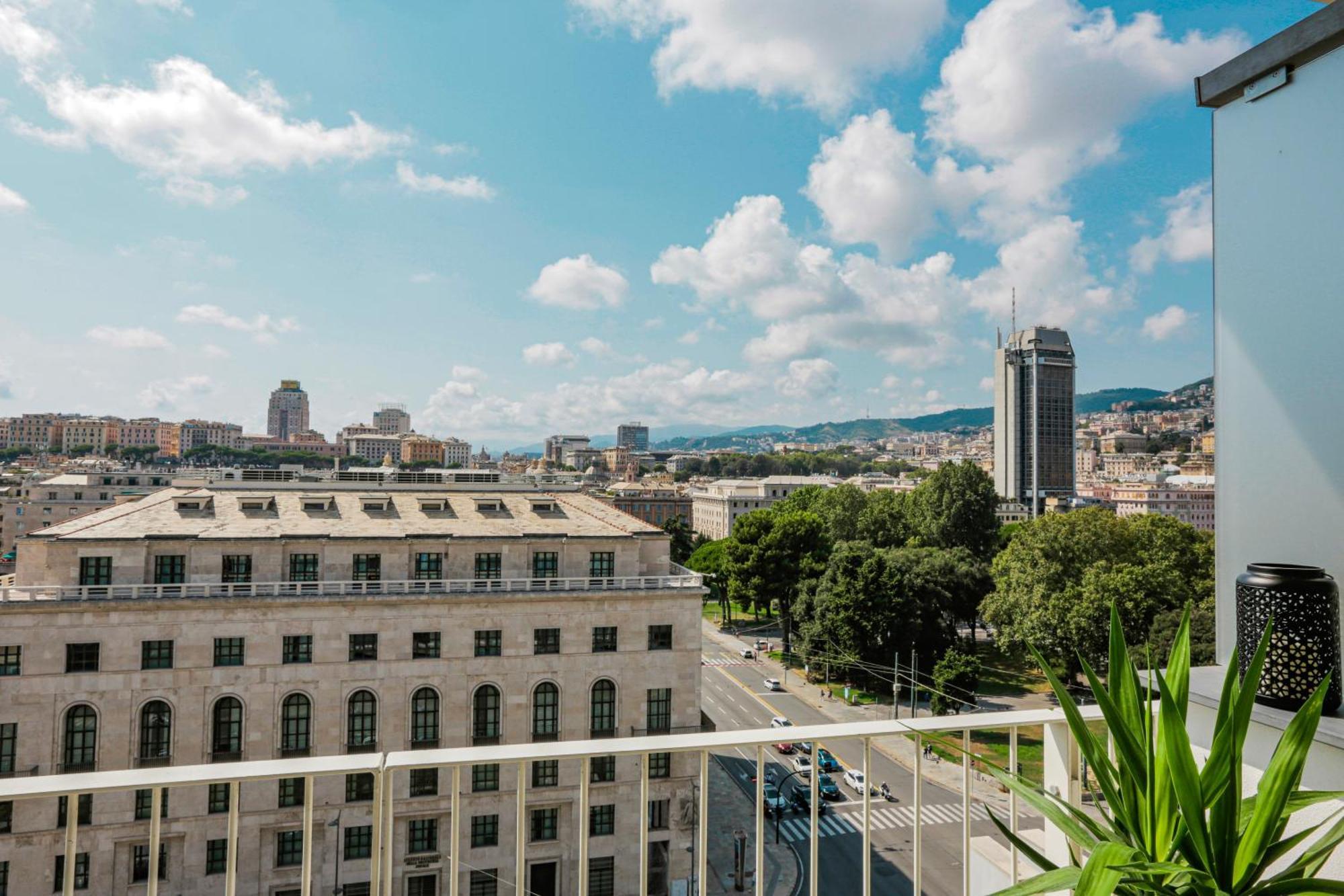 Attico Luxury Con Parcheggio E Terrazza Vista Mozzafiato Lägenhet Genua Rum bild